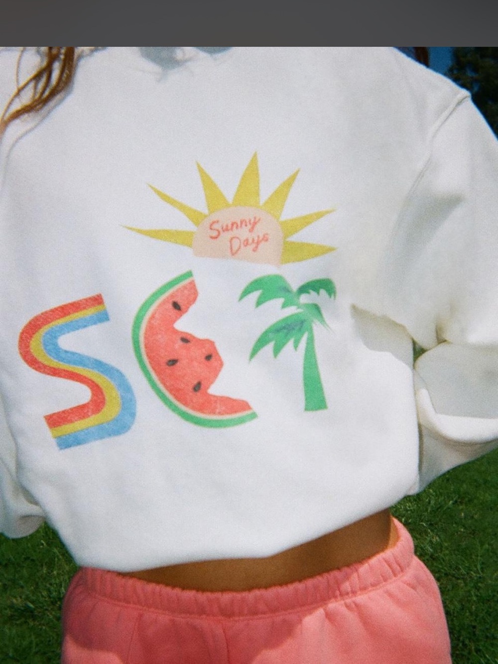 ISO SET Active Sunny Days staple crewneck!
